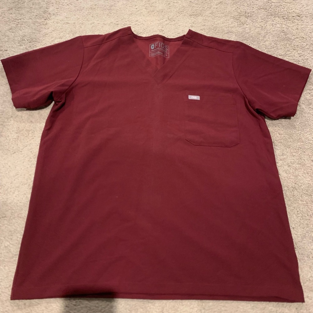 Figs men medium burgundy two pocket scrub top